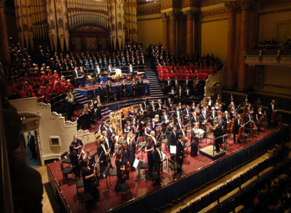 Colours of Mozart RPO Hull City Hall  16 June 2022.jpg